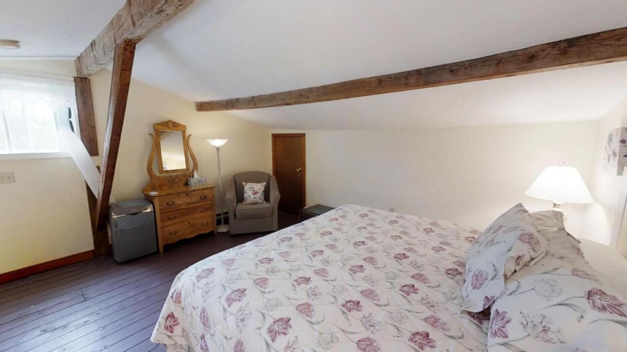 Bayview Pines Country Inn B&B มาโฺฮนเบย์ ภายนอก รูปภาพ
