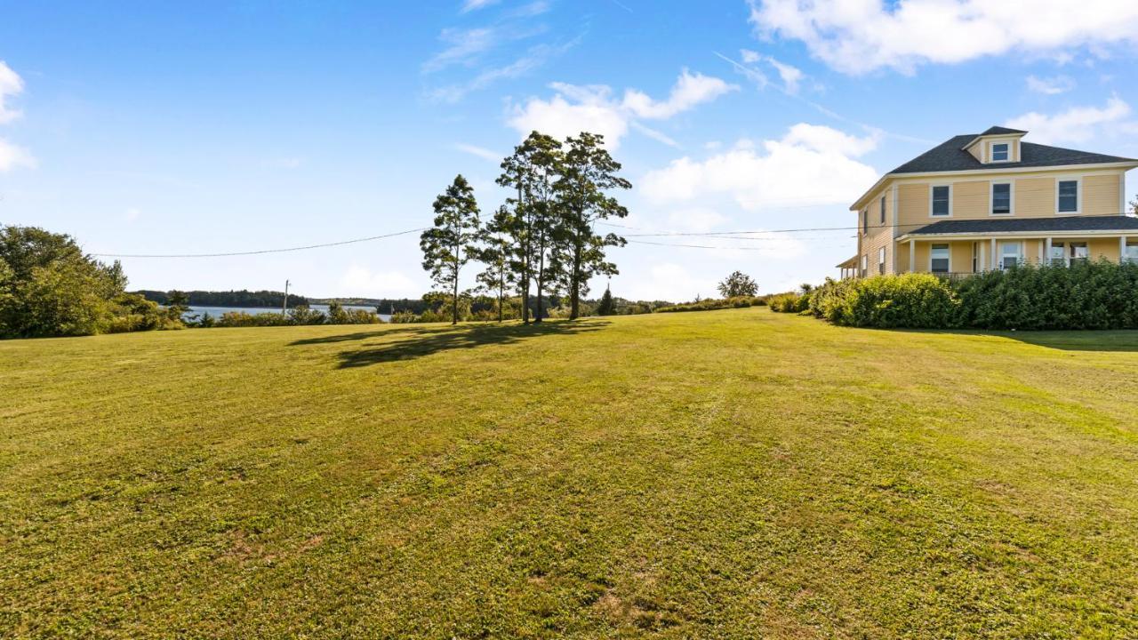Bayview Pines Country Inn B&B มาโฺฮนเบย์ ภายนอก รูปภาพ