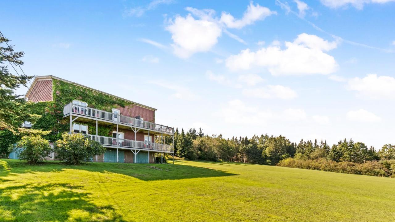 Bayview Pines Country Inn B&B มาโฺฮนเบย์ ภายนอก รูปภาพ