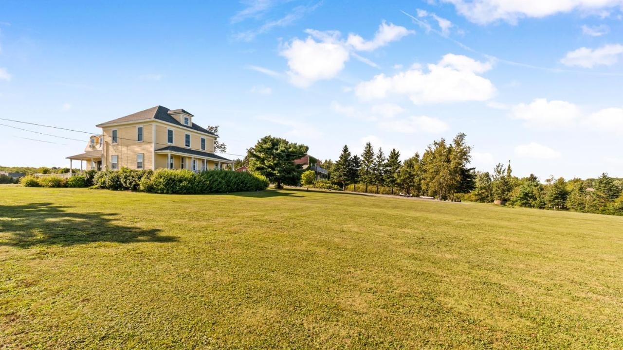 Bayview Pines Country Inn B&B มาโฺฮนเบย์ ภายนอก รูปภาพ