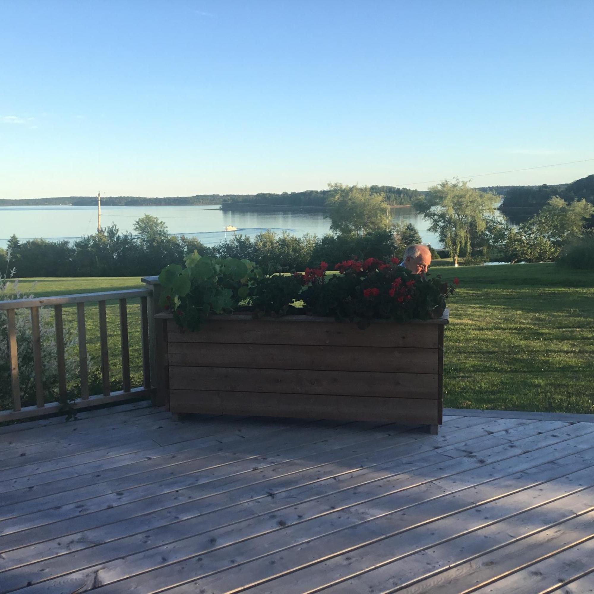 Bayview Pines Country Inn B&B มาโฺฮนเบย์ ภายนอก รูปภาพ